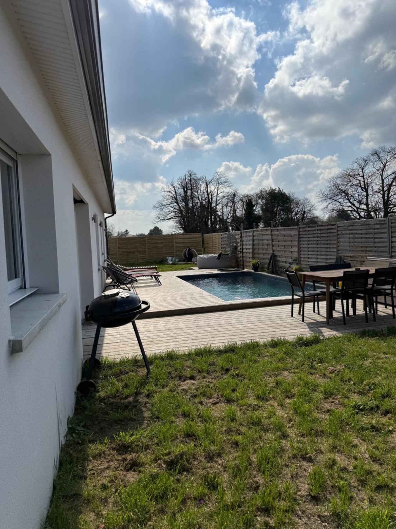 Aux Portes De Bordeaux Maison Cocooning Avec Piscine Ambares-et-Lagrave Εξωτερικό φωτογραφία